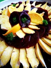 Kurkuma-Hähnchen aus dem Rauch mit gebackener rote Bete