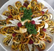 Flammkuchen-Röllchen mit Champignons