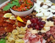 Piatto di Antipasti Piatto di Antipasti