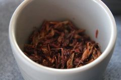 2. Frühstück .... Guacamole mit frittierten Heuschrecken YUMMY 2. Frühstück .... Guacamole mit frittierten Heuschrecken YUMMY