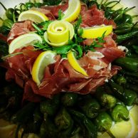 TAPAS - Pimientos de Padron und Serranoschinken TAPAS - Pimientos de Padron und Serranoschinken