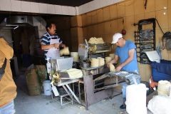 2ter Marktbesuch - mit kurzem Frühstücks-Streetfood-Stop 2ter Marktbesuch - mit kurzem Frühstücks-Streetfood-Stop