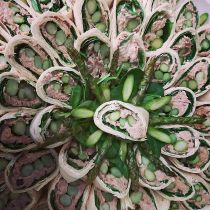 Roll ups mit Thunfisch und grünem Spargel Roll ups mit Thunfisch und grünem Spargel