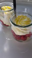 Trifle mit Ingwerkeksen u. Lemoncurd Trifle mit Ingwerkeksen u. Lemoncurd